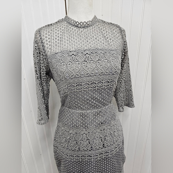Elegant Gray Lace Dress Chi Chi London 10 - Picture 2 of 4